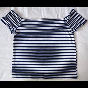 Black white blue top